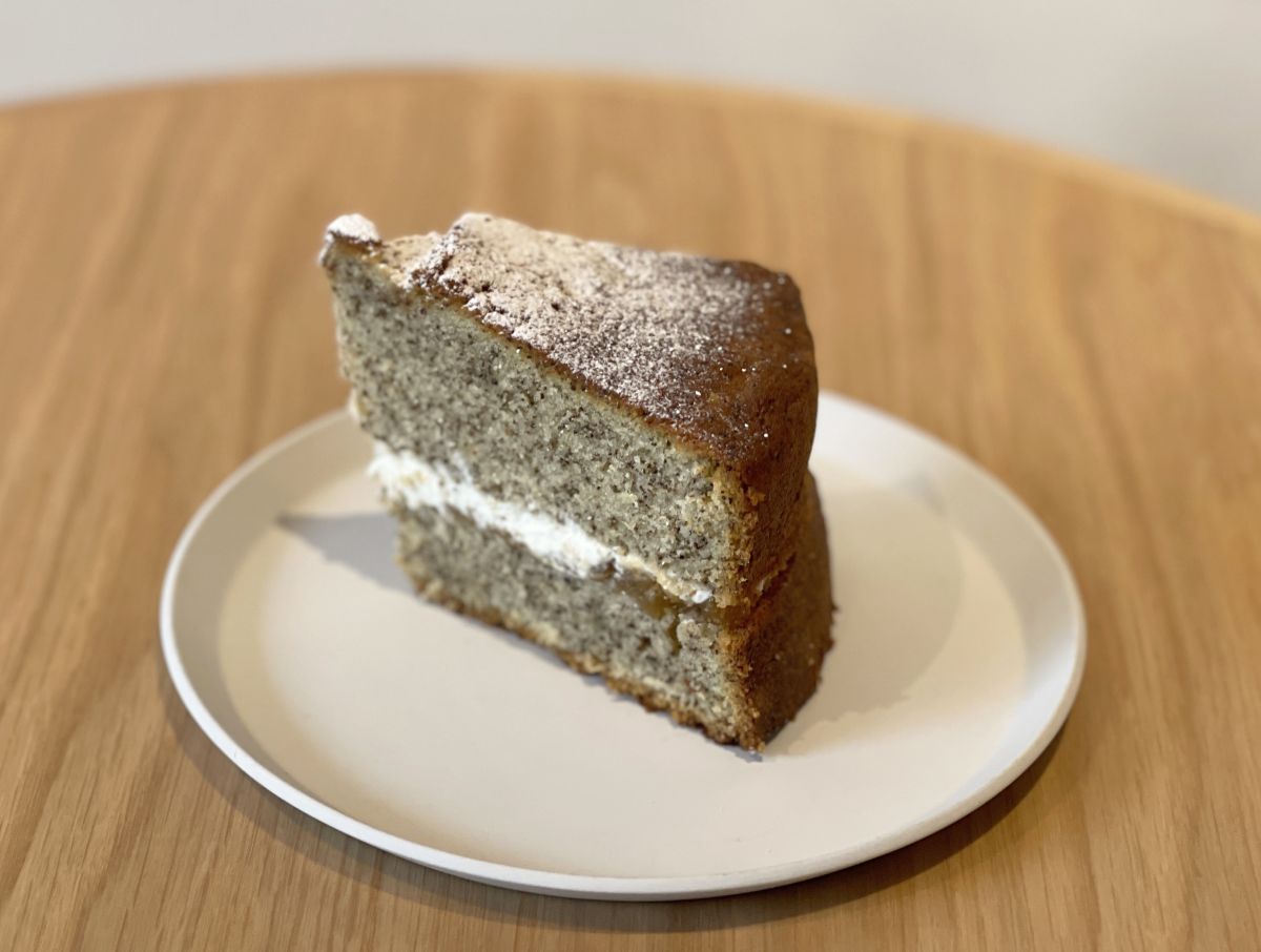 林檎ジャムのビクトリアケーキ 400円