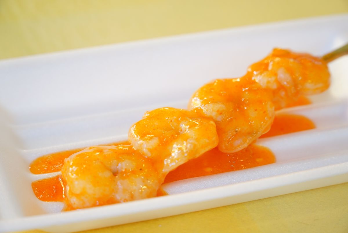 「エビチリ串」450円