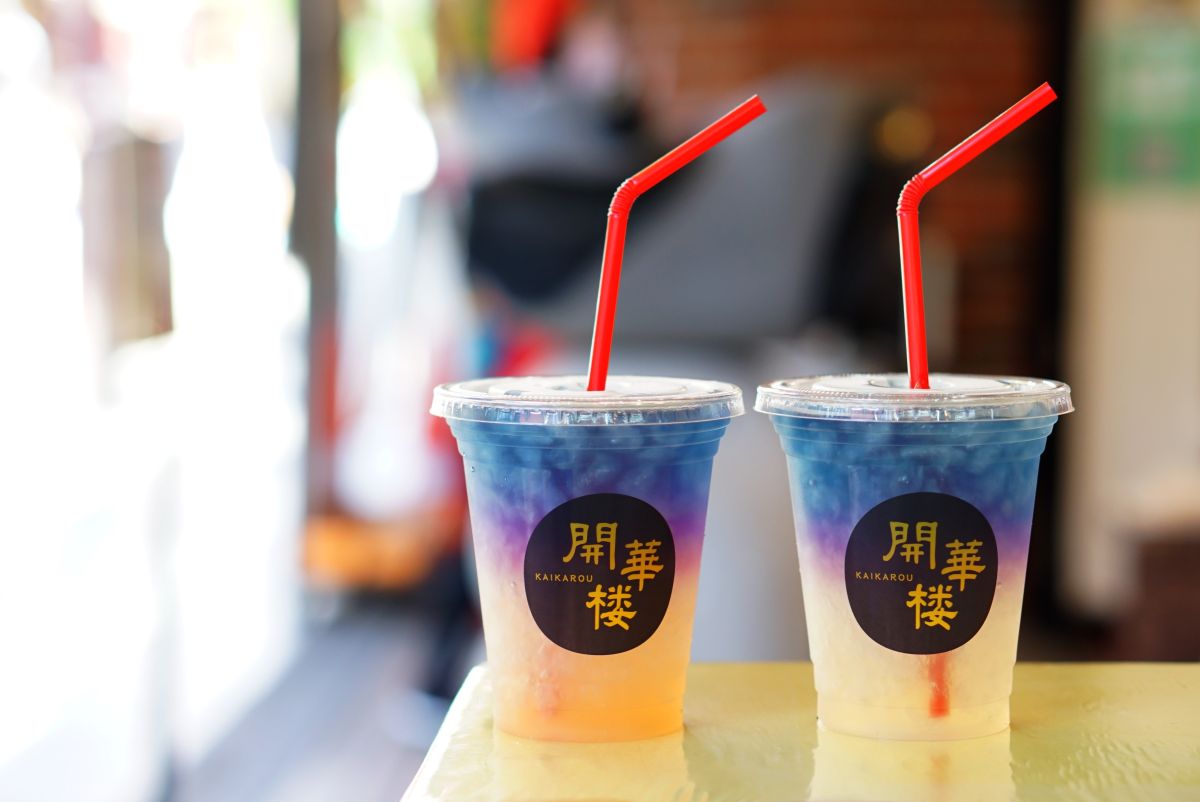 左から「バタフライピー ピーチ」「バタフライピー ライチ」各450円（M）