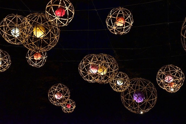 竹毬フラワーシャンデリア（昨年の様子）