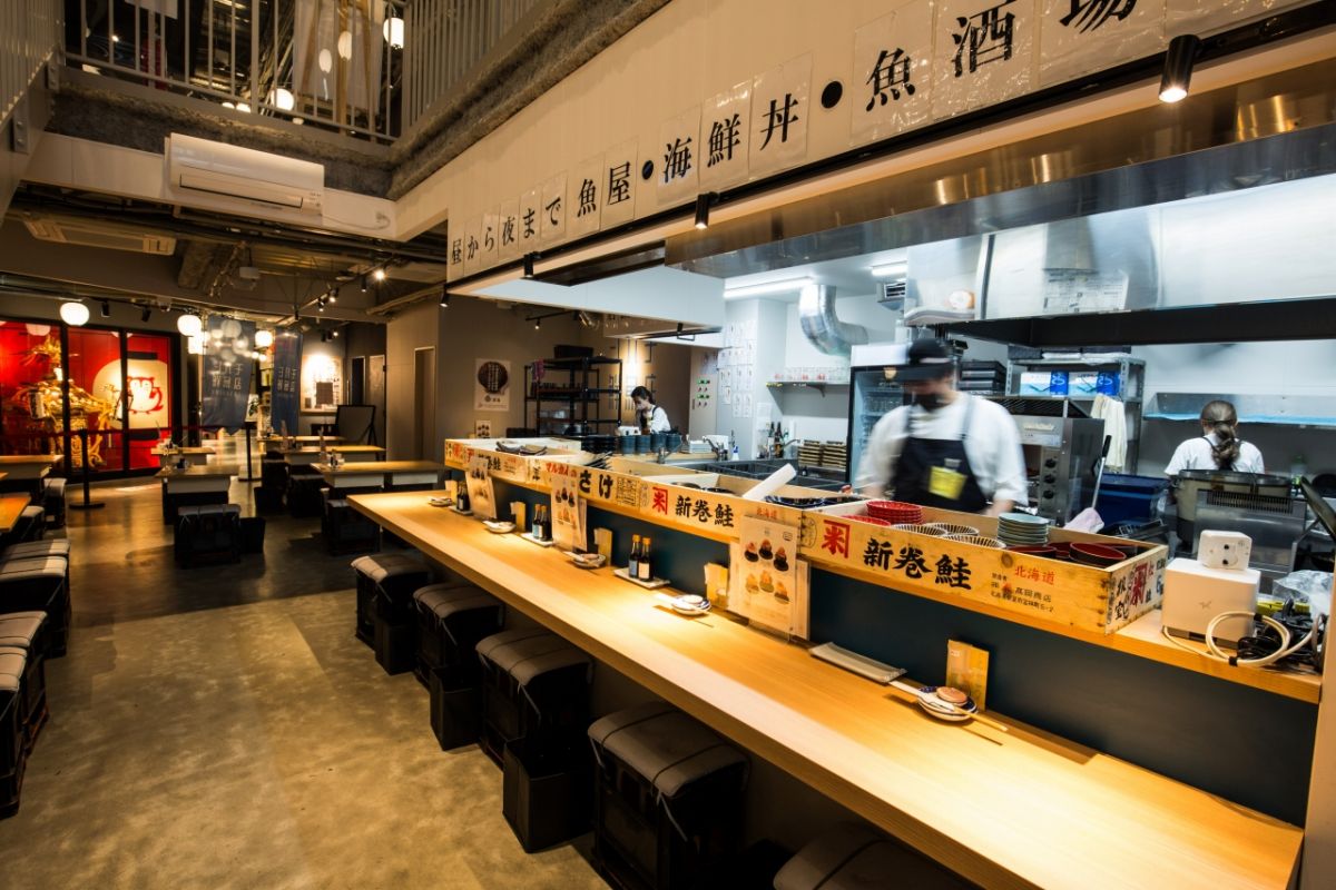 シハチ カウンター席