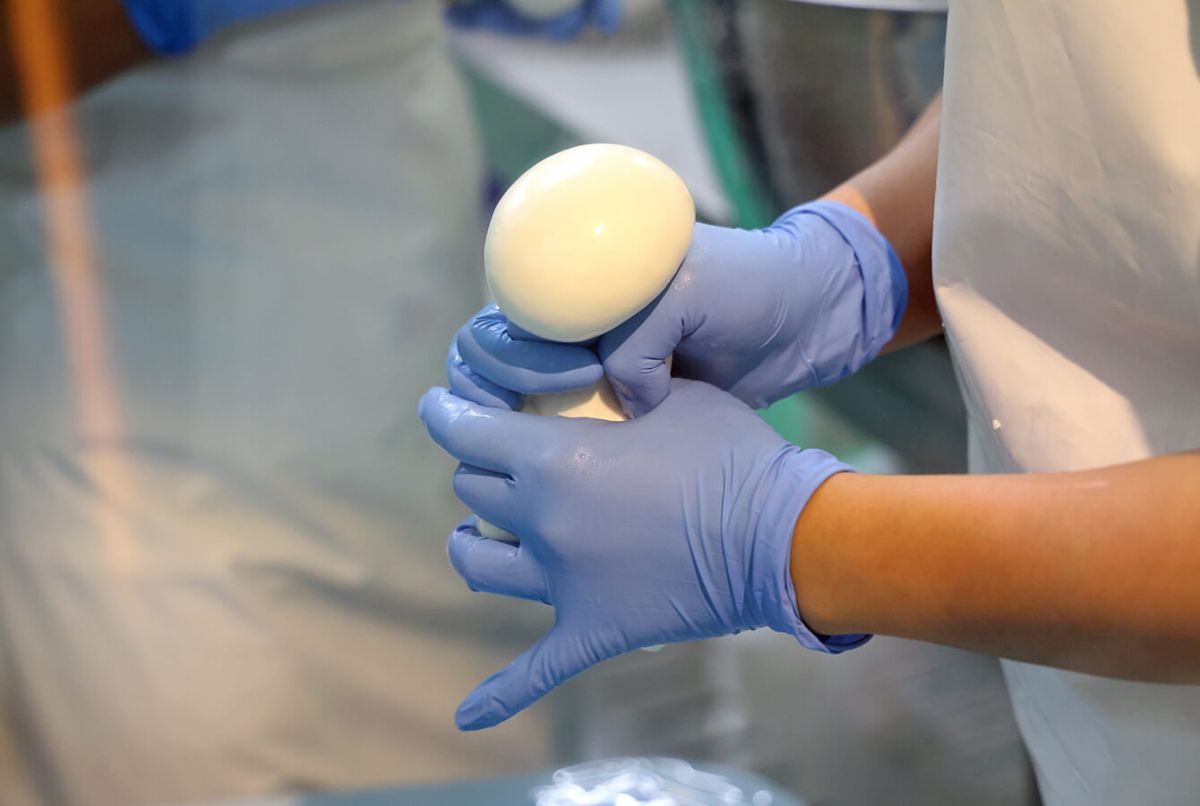 モッツァレラチーズの製造工程