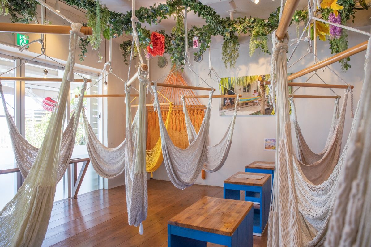 店内席はお天気を気にすることなく過ごせます