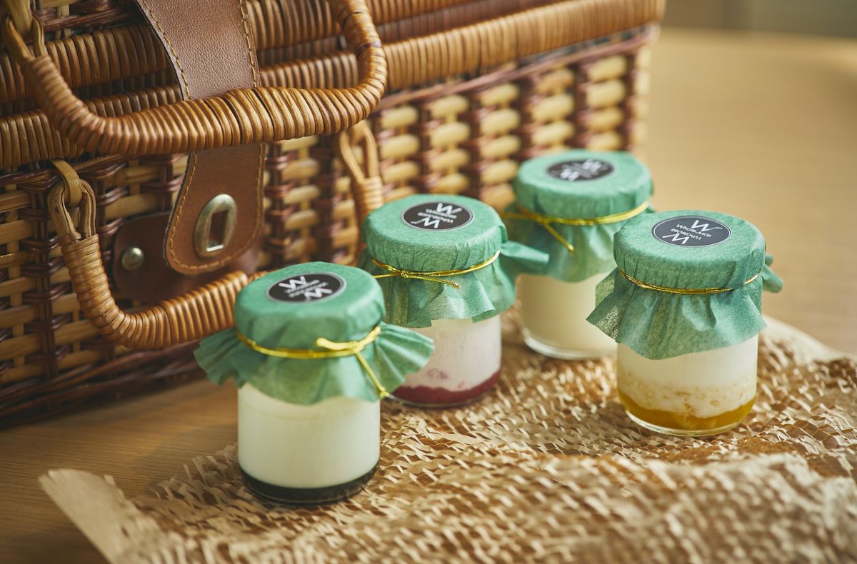 生杏仁豆腐 プレーン400円、マンゴー・いちご・クロレラ抹茶 各430円