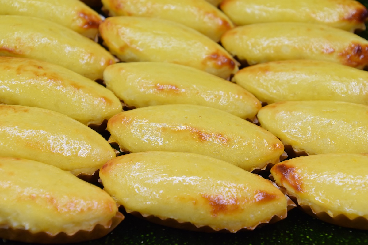 「スイートポテト」1個370円、5個入り 1850円