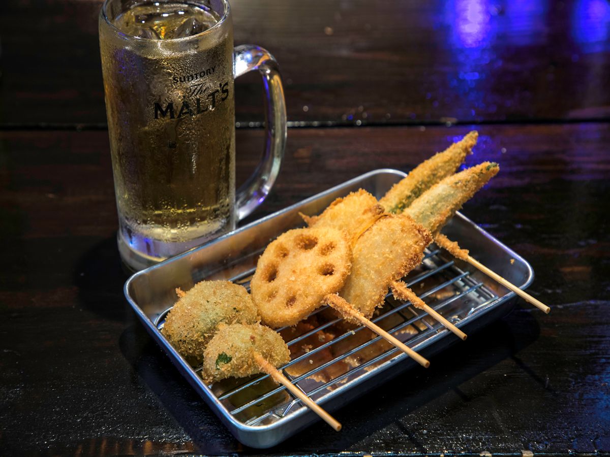 「センベロ」 1000 円（フードは、おまかせ串カツ4本セット）