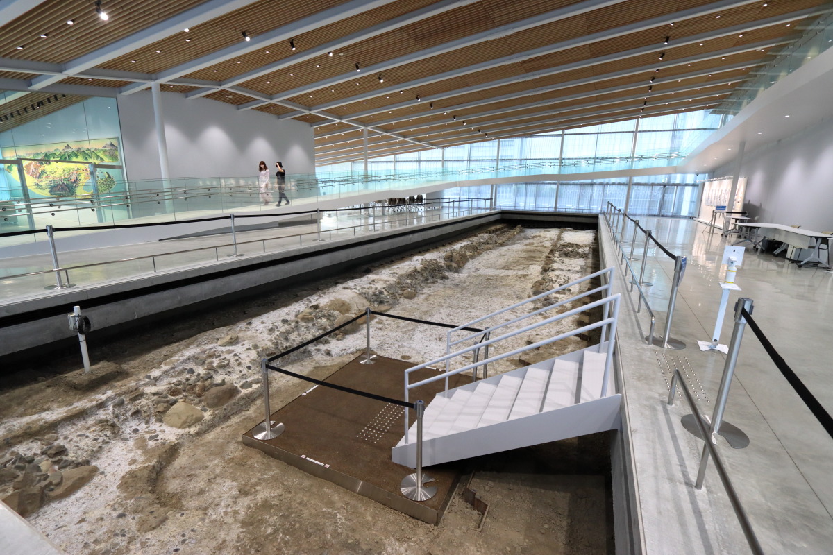 直接、道には立てないが、同じ目線に立てる