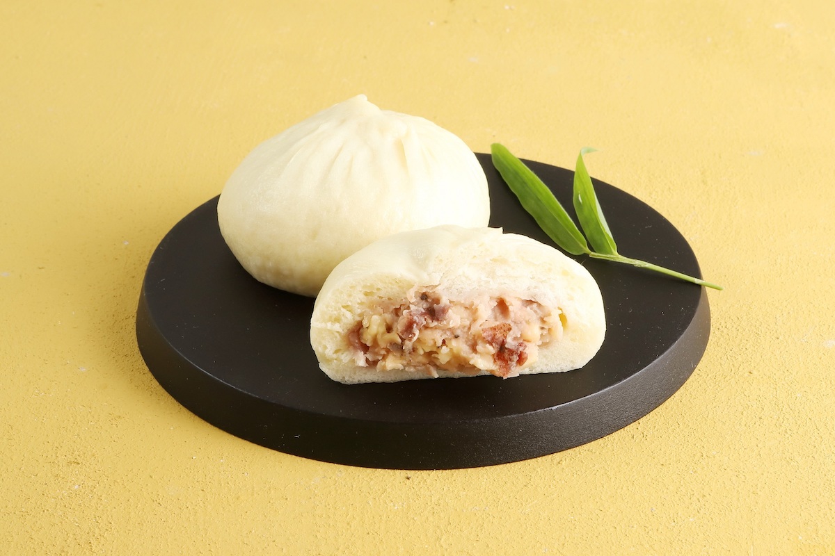 ノーザンルビーの桃色豚まん（PAOPAO） 1個　330円