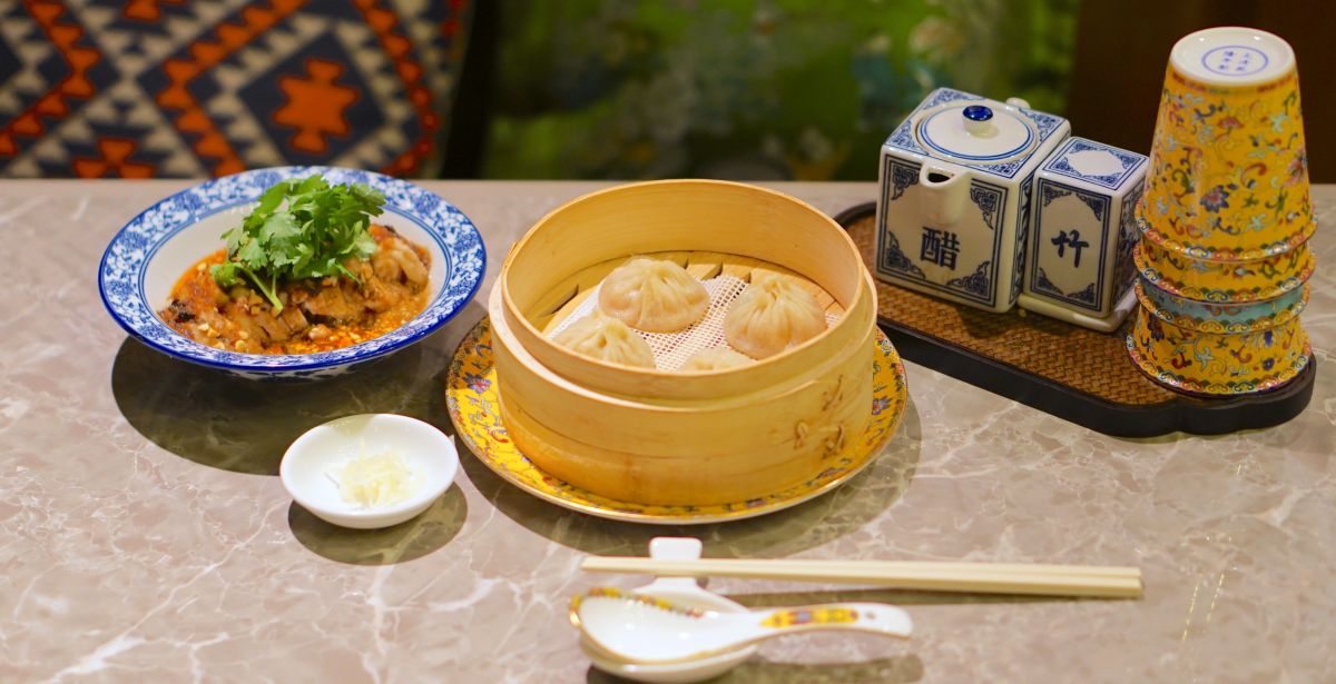 横浜モアーズ「横濱 小籠包マニア」で肉汁したたる蒸したて小籠包をいただきます！