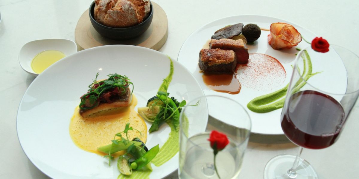 【メズム東京・実食レポ】クリスマスやバレンタインのロマンチックシーズンに出かけたい！『ロミオとジュリエット』がテーマのランチ＆ディナーコース