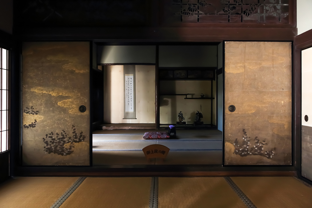 旧矢掛本陣石井家住宅内の大名が宿泊した「御上段の間」