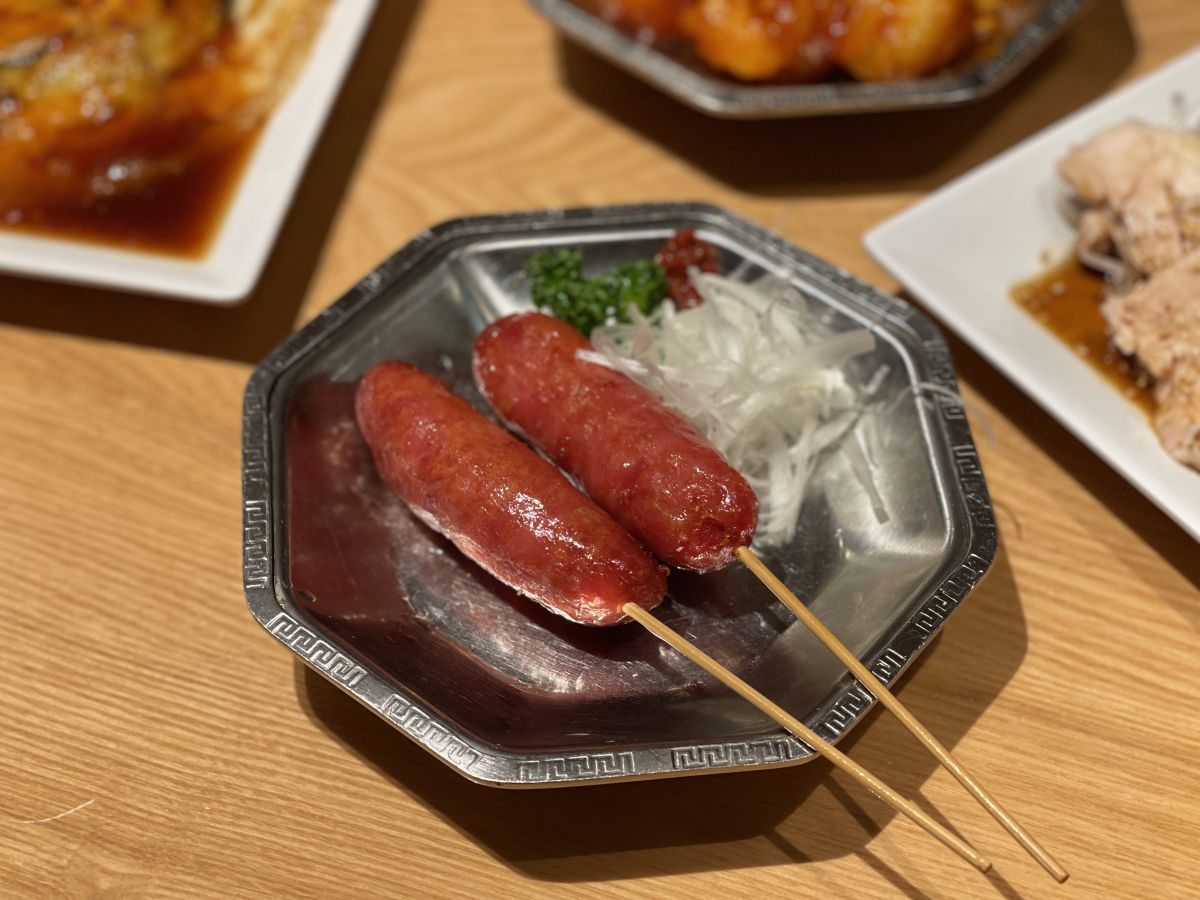 「夜市の台湾ソーセージ」840円