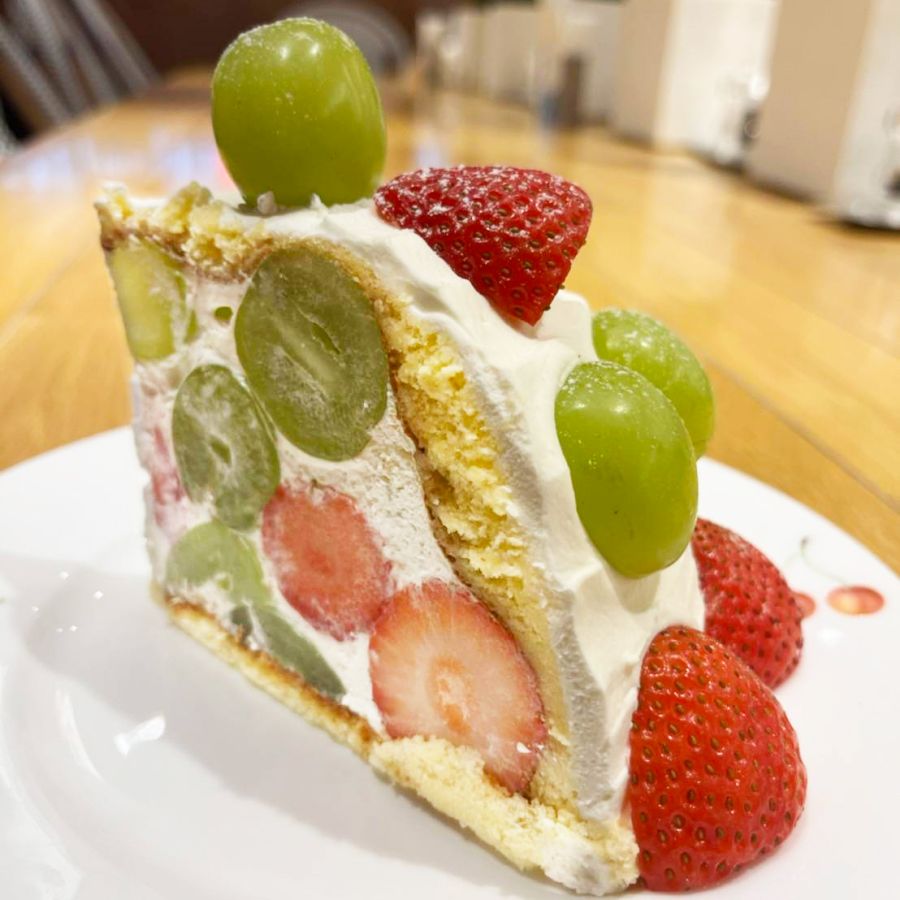 いちごシャインマスカットズコット 1650円