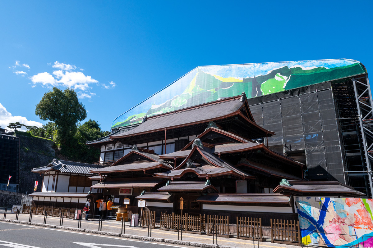 道後温泉本館