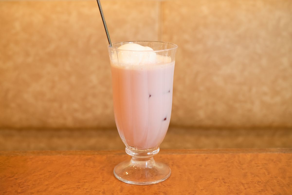 「イチゴミルクフロート」600円