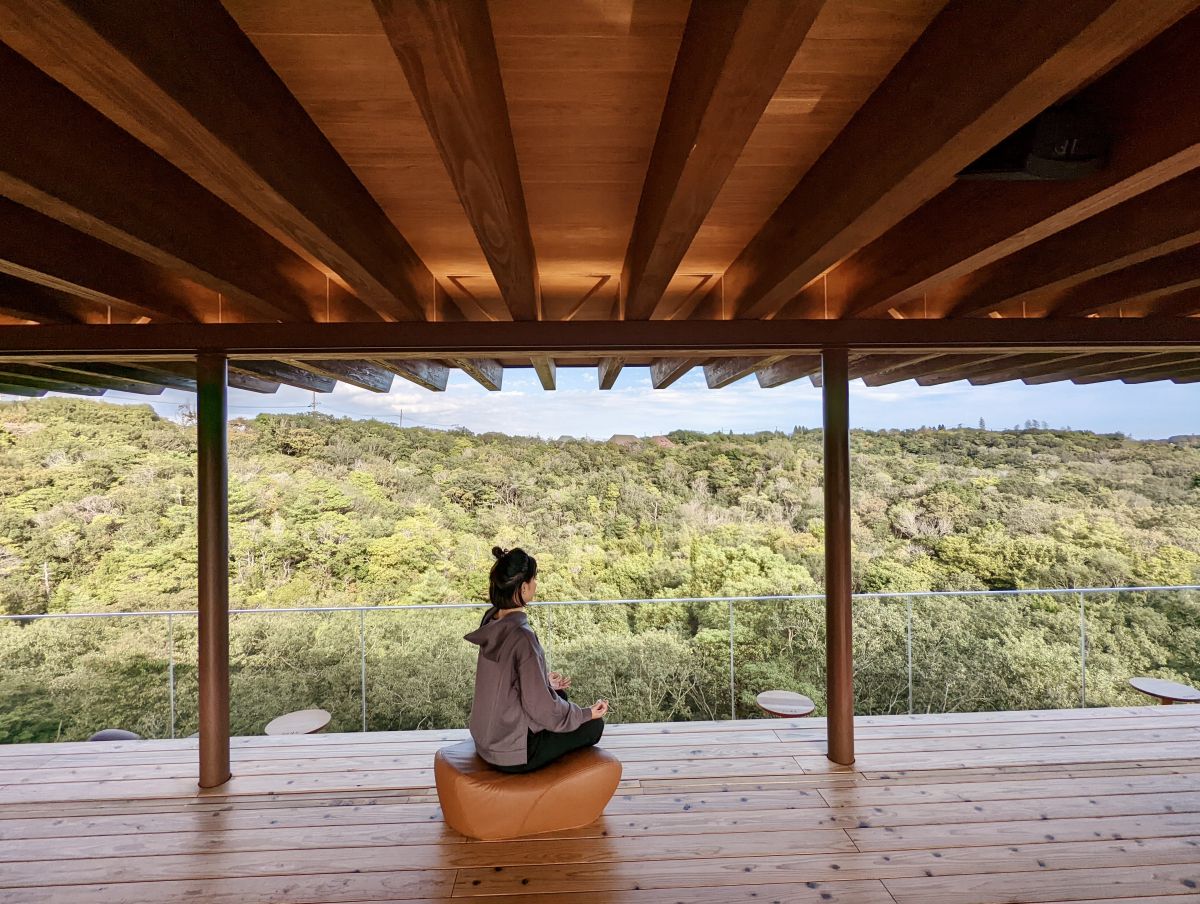 1時間ほど、瞑想に集中する詩歩さん