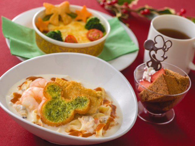 ポテトミートグラタン クラムチャウダーのフェットチーネ、 白身魚のフリットとシュリンプ添え 紅茶のシフォンケーキ ソフトドリンクのチョイス