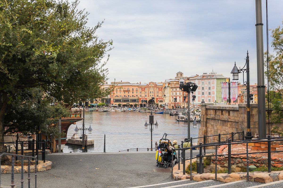 フォートレス・エクスプロレーション横