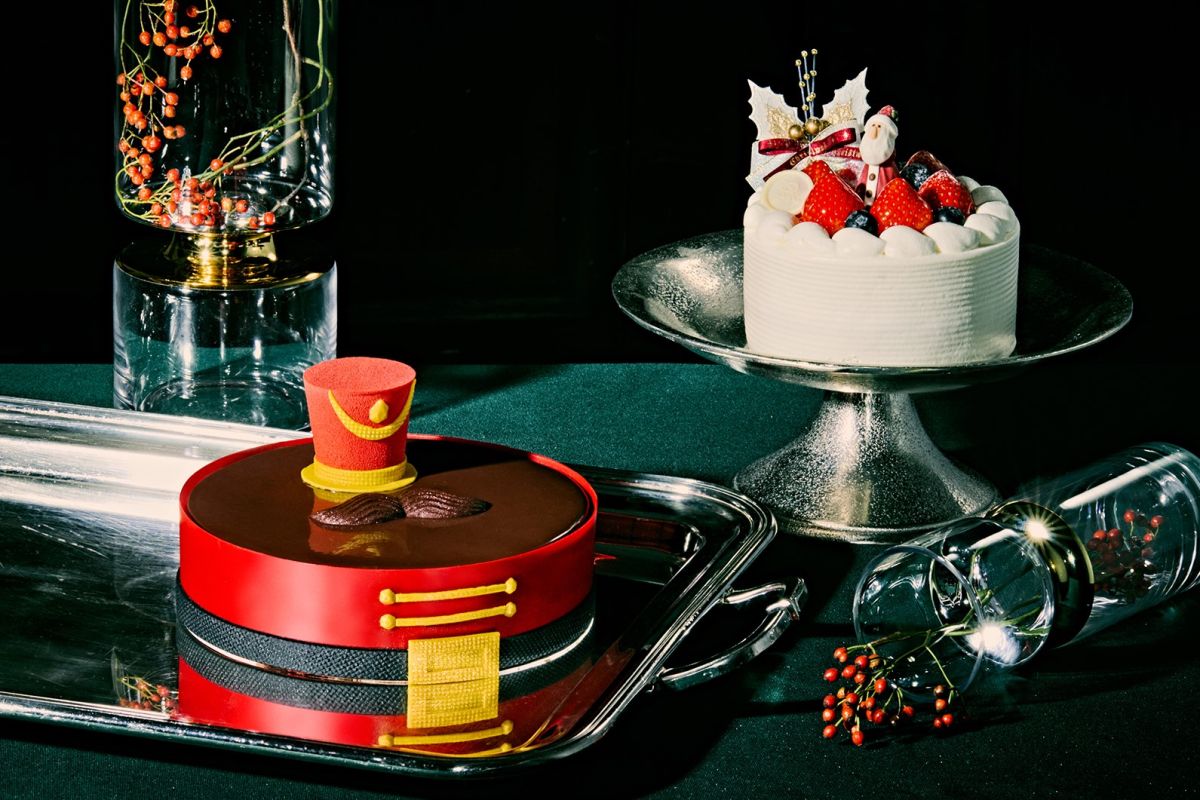 ナッツクラッカー（直径18cm、8800円）、クリスマスショートケーキ（直径12cm、5800円）