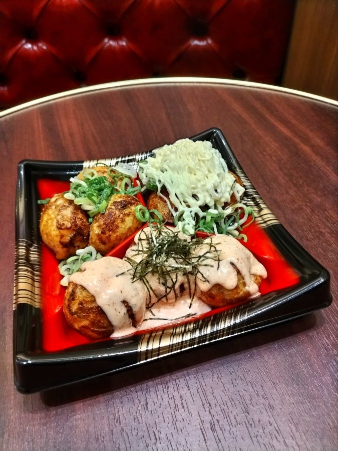 ごま油たこ焼き500円