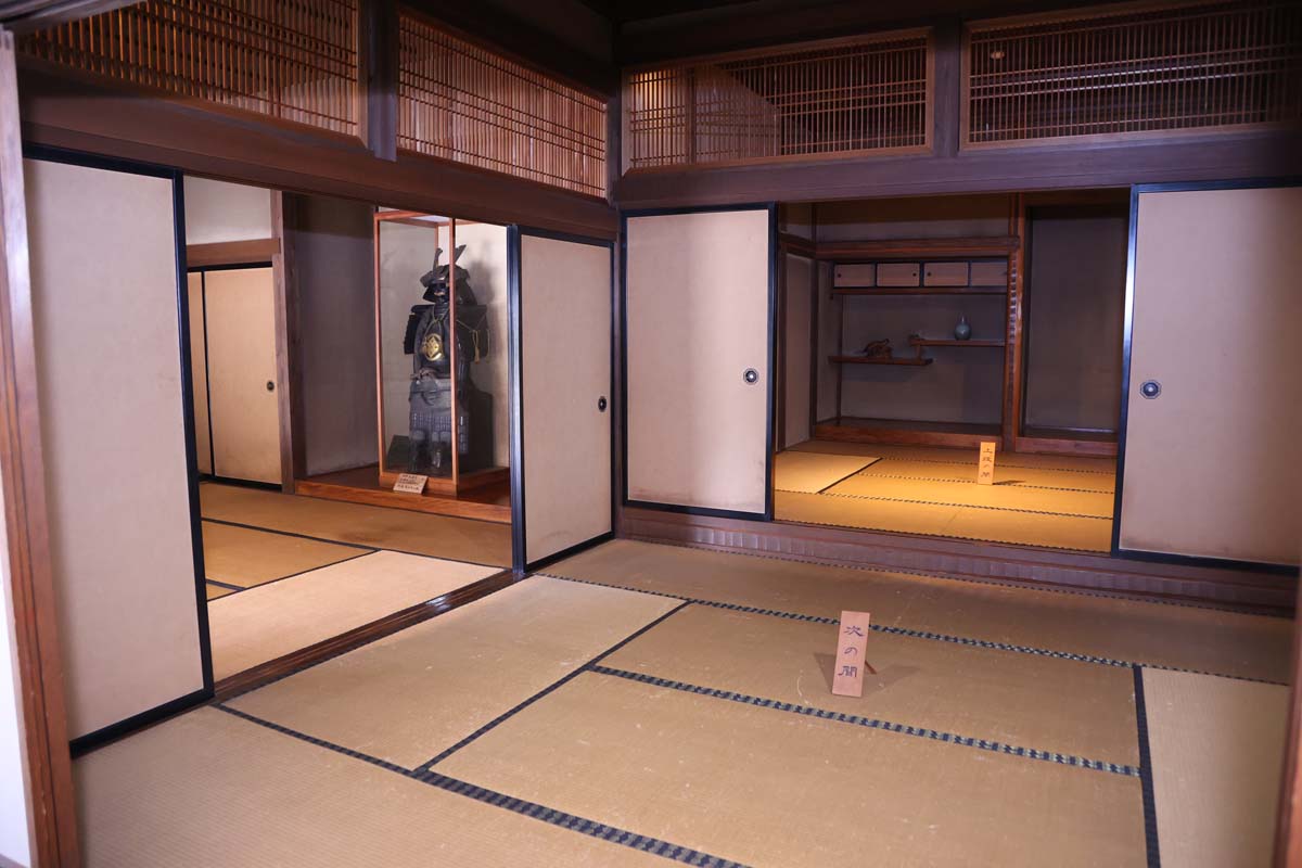 上段の間なども見学可能