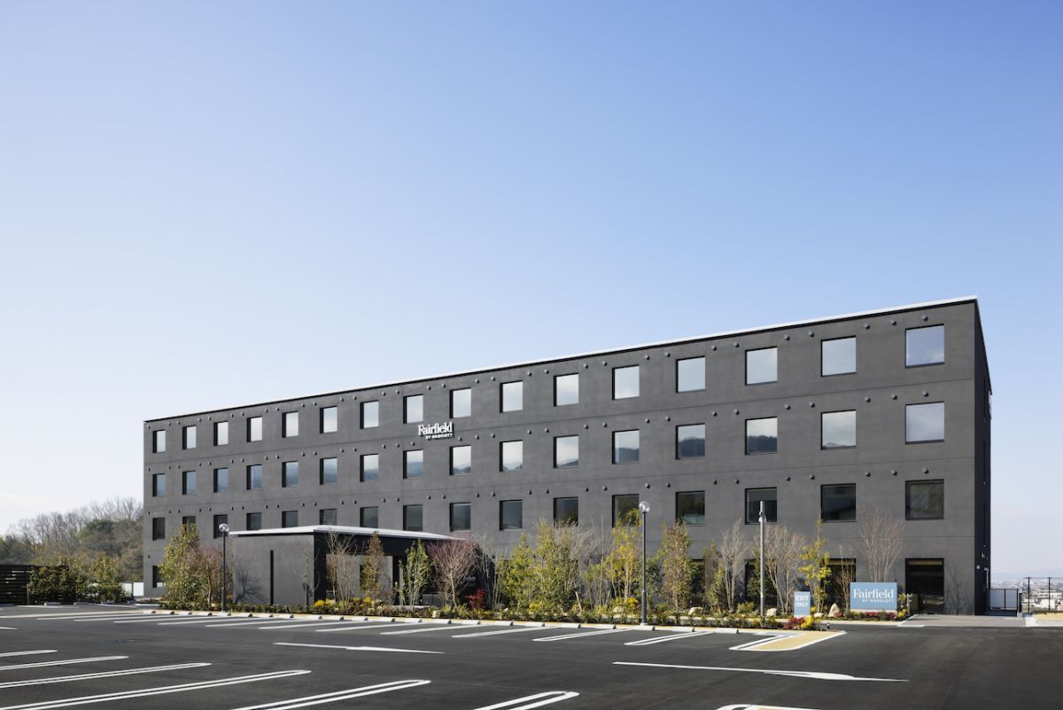 敷地内に併設のホテル