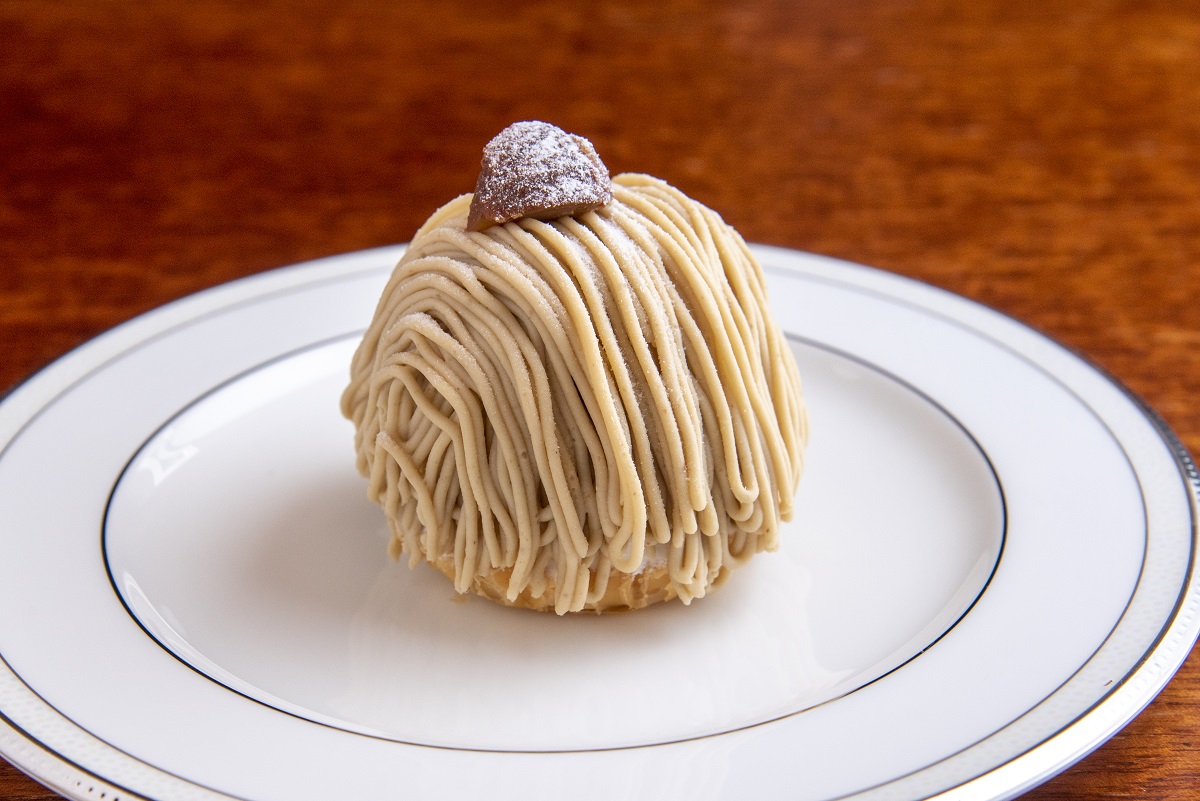 珠玉のモンブラン789円（イートイン803円）