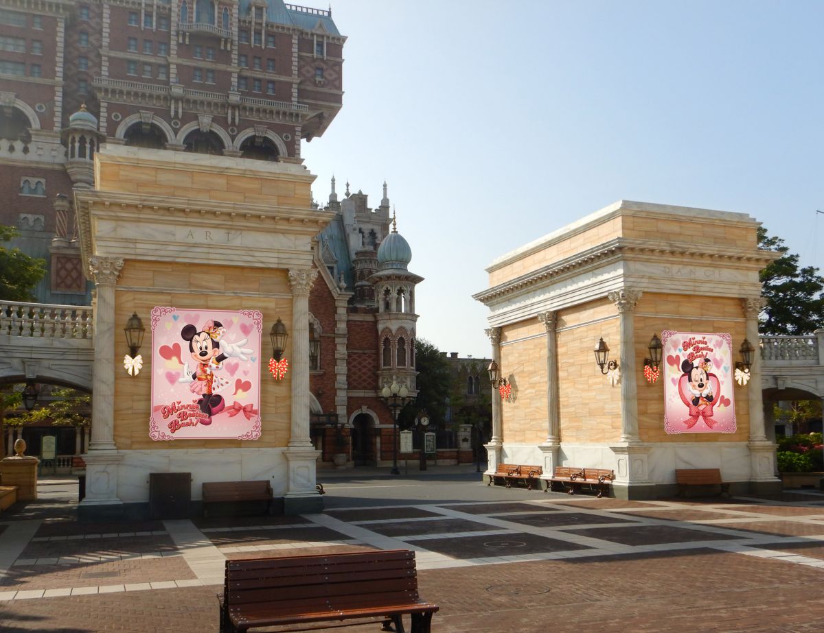 園内のデコレーション アメリカンウォーターフロント (東京ディズニーシー）