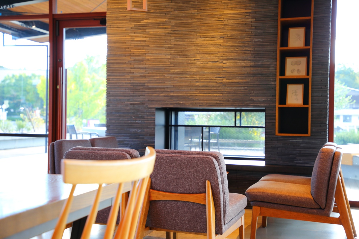 スターバックス コーヒー 奈良鴻ノ池運動公園店