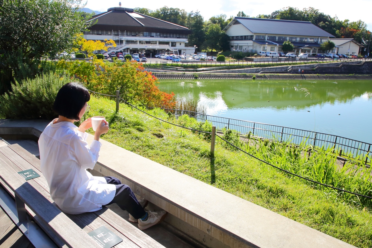 スターバックス コーヒー 奈良鴻ノ池運動公園店