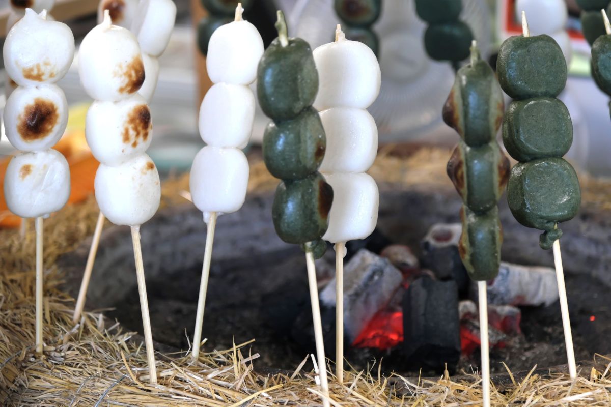 プレーン　草だんご　各350円