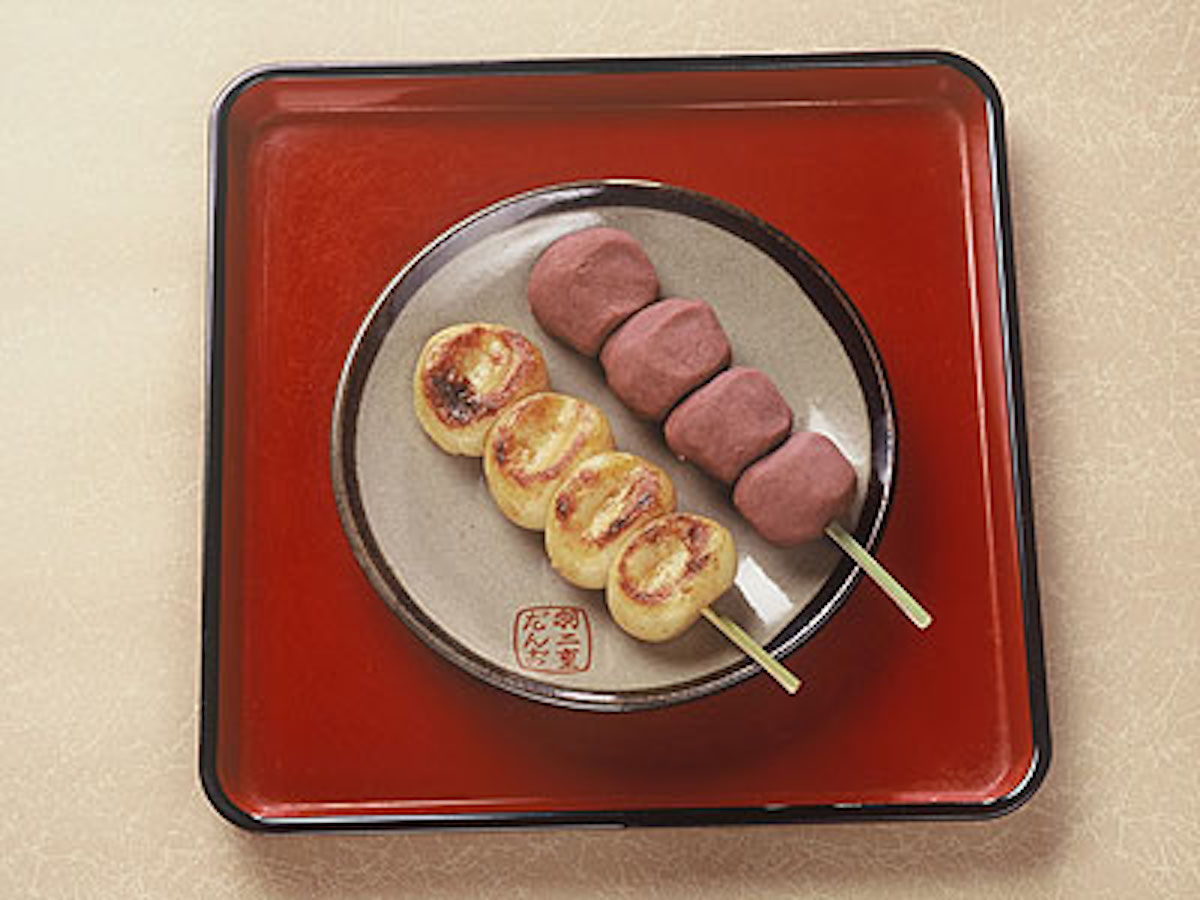 「羽二重団子」1本302円～