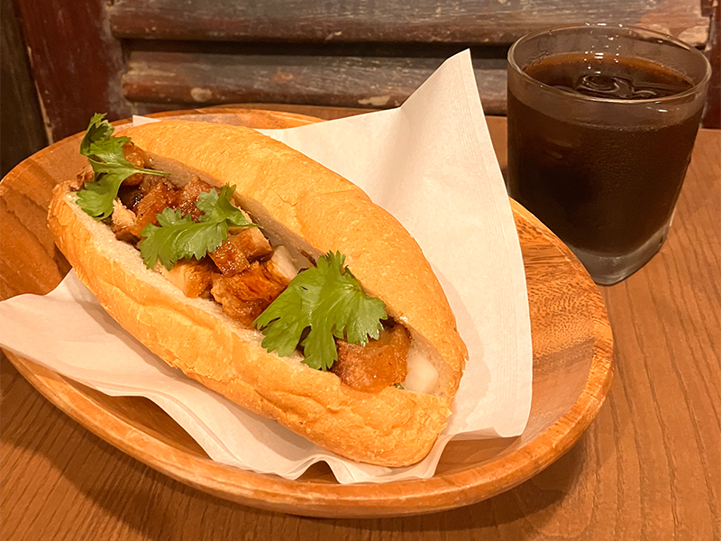 ポークバインミー 950円