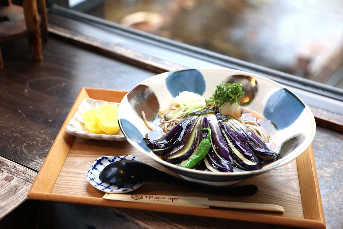「揚げ茄子おろしそば」1430円