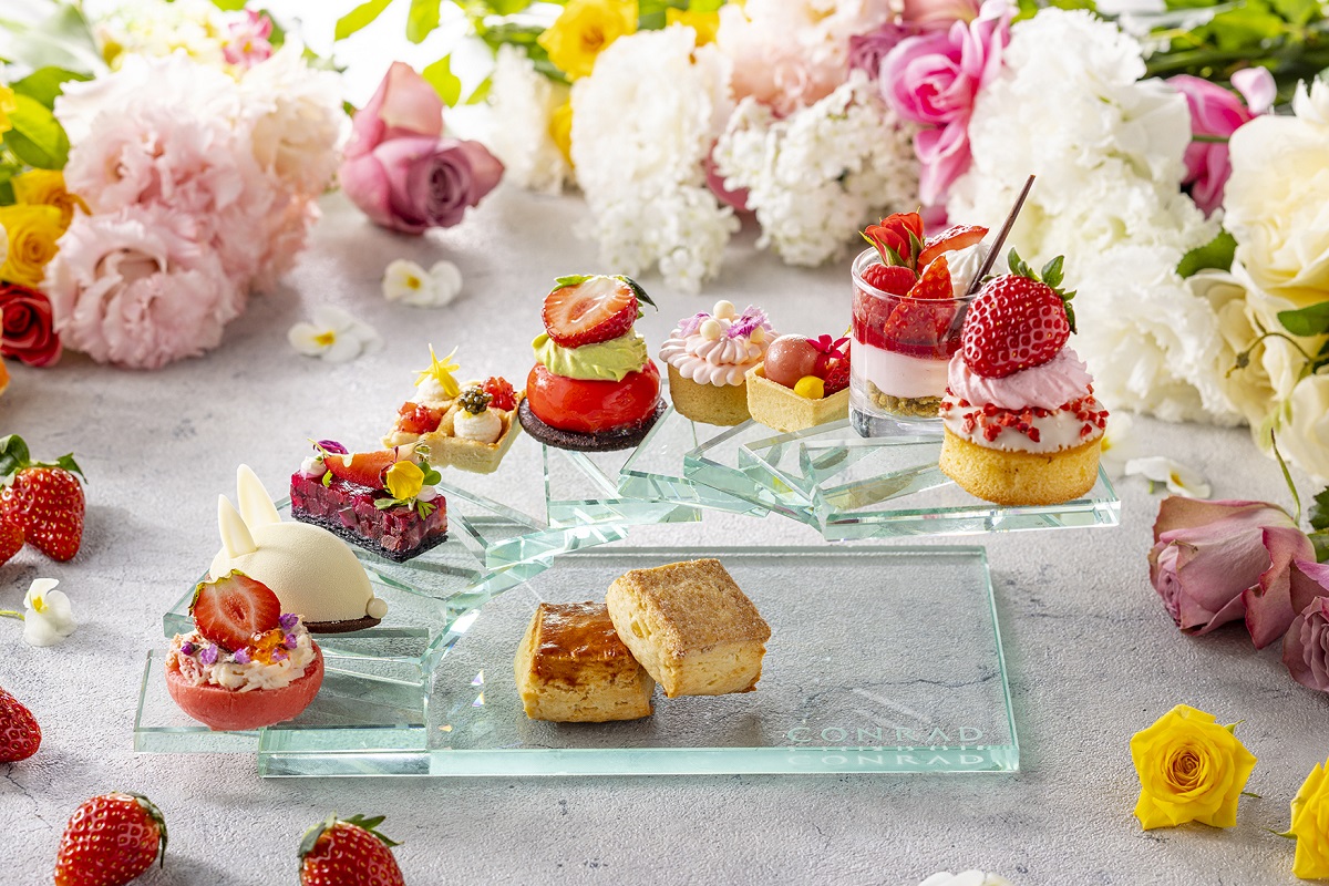 「ストロベリー・イン・ブルーム」アフタヌーンティー　イメージ（デラックス）