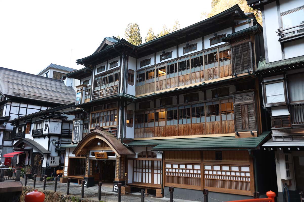 本館古勢起屋外観