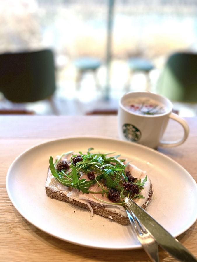 こちらはイチジク&リコッタチーズトースト13600ウォン（ドリンク付き）