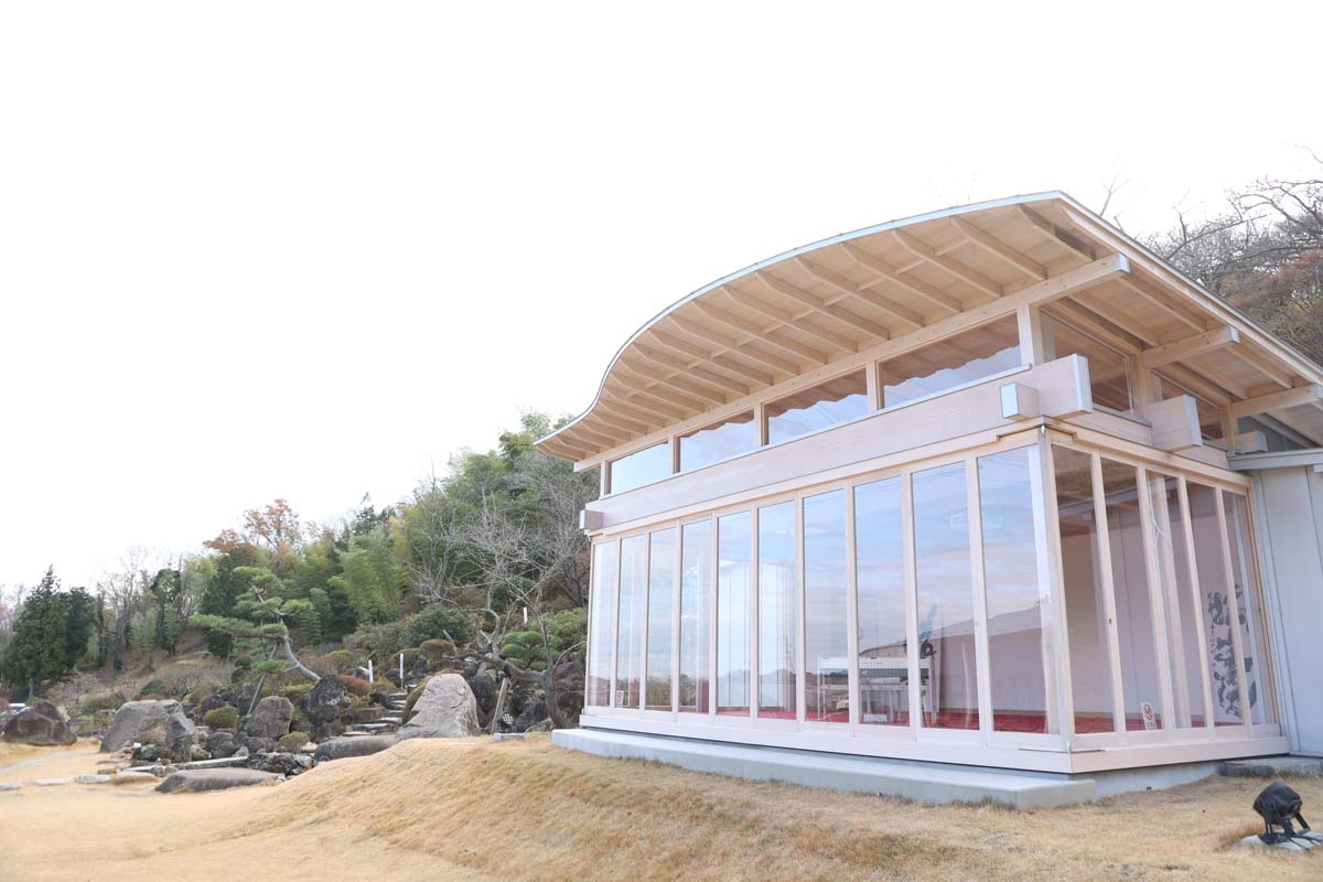 2022年5月に竣工した「神楽舞台」