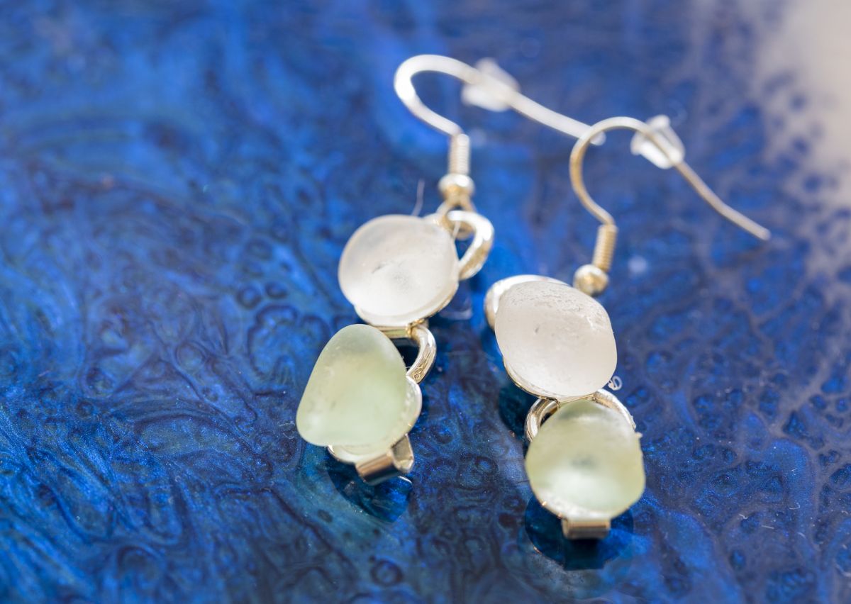 シーグラスピアス $30