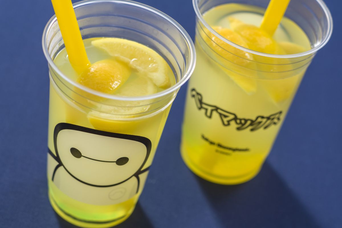 ウォームハニーレモンドリンク600円［トゥモローランド/パン・ギャラクティック・ピザ・ポート］