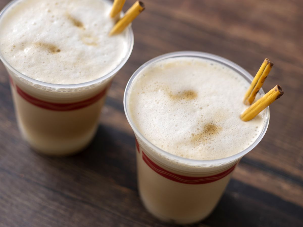 ホットカクテル（へーセルナッツリキュール＆カフェラテ）780円［メディテレーニアンハーバー/ゴンドリエ・スナック］