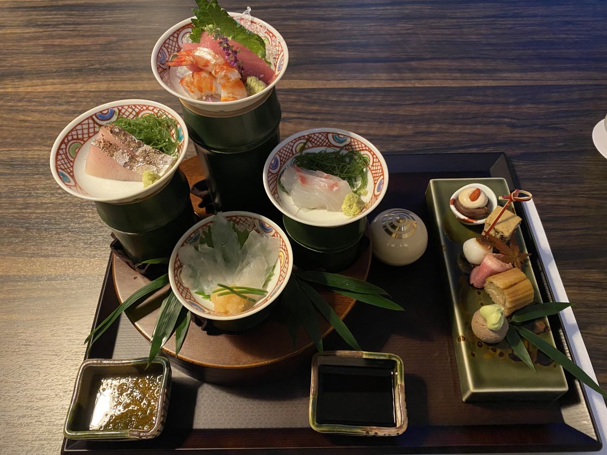 大分の名産竹をモチーフにした器の「宝楽盛り」