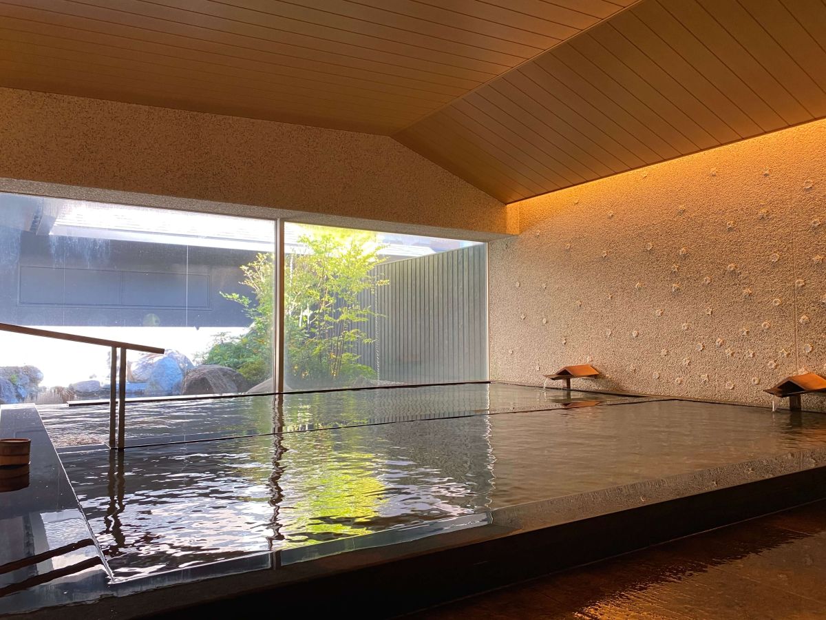 界 別府　大浴場