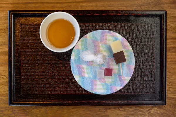 「金沢片町味わいまっし散歩」は毎日16～17時の開催（荒天時中止）。料金は無料。定員10名で、前日22時までに公式サイトより要予約（当日空席がある場合は出発前まで受付可）