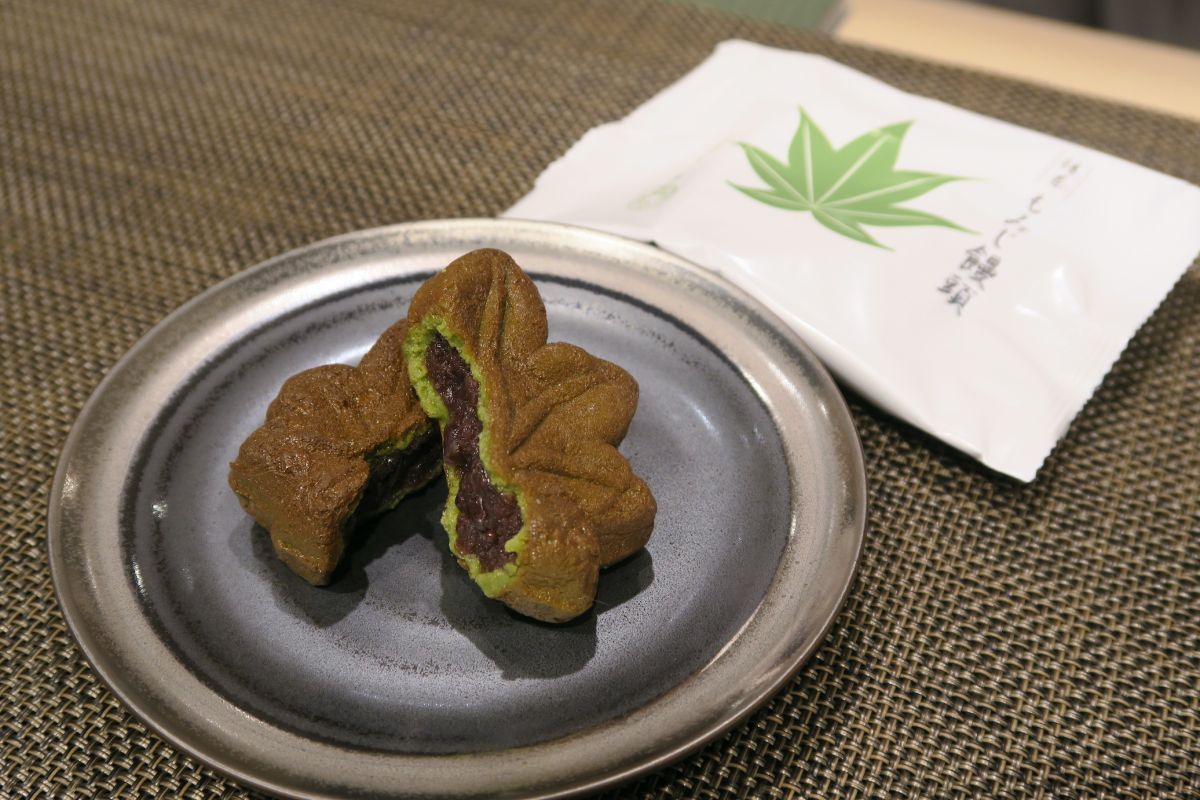 抹茶もみじ饅頭4個810円