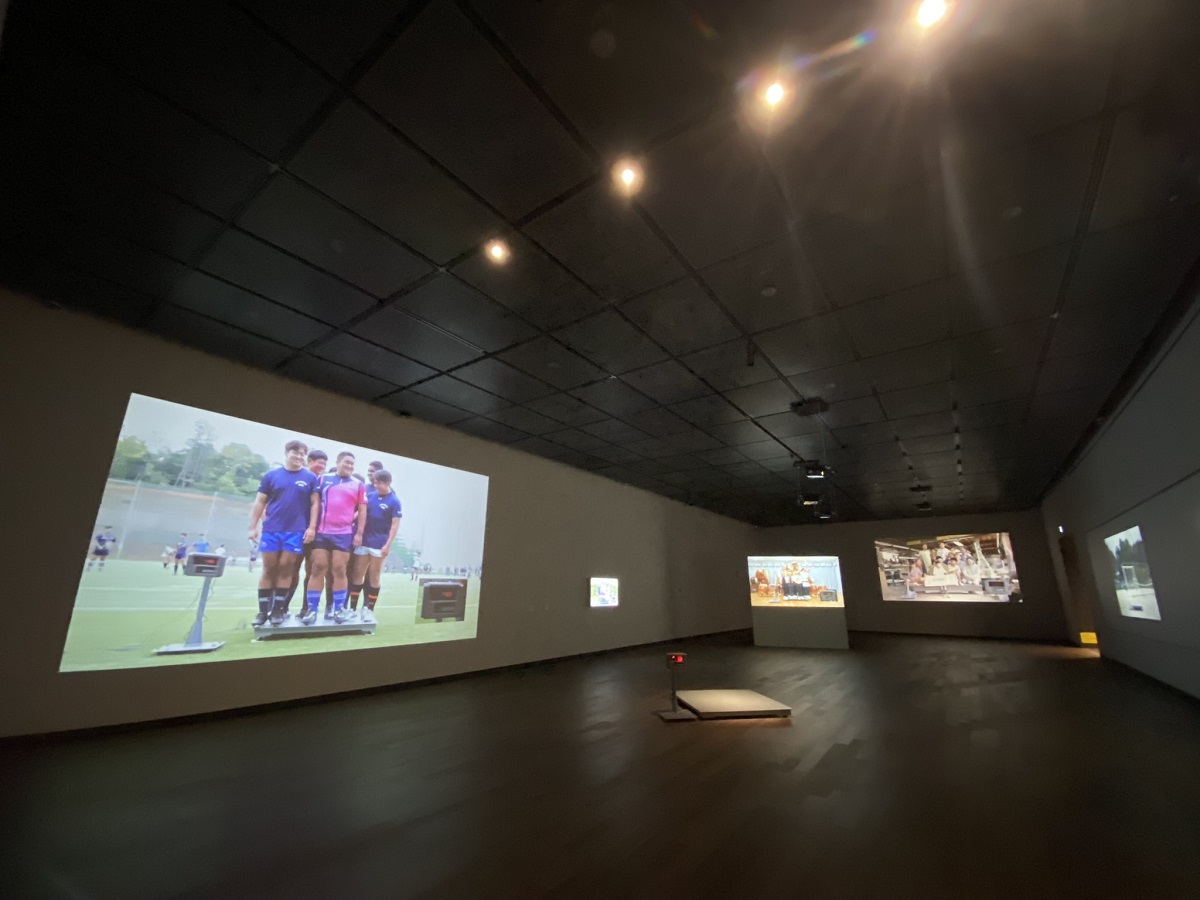 展示室Aで開催中の「1トンになるタムラサトル」