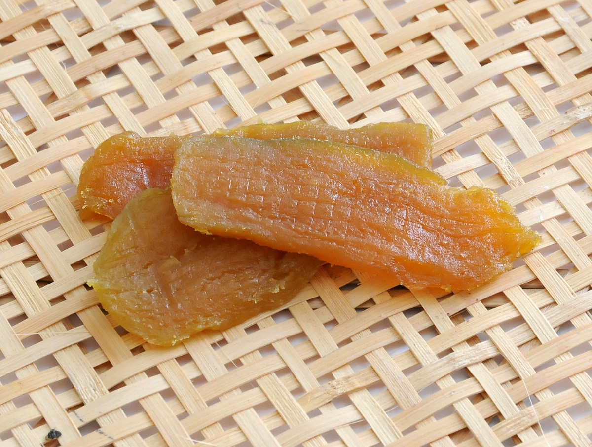 色は地味めだけれど一口食べればニッコリビックリ♡