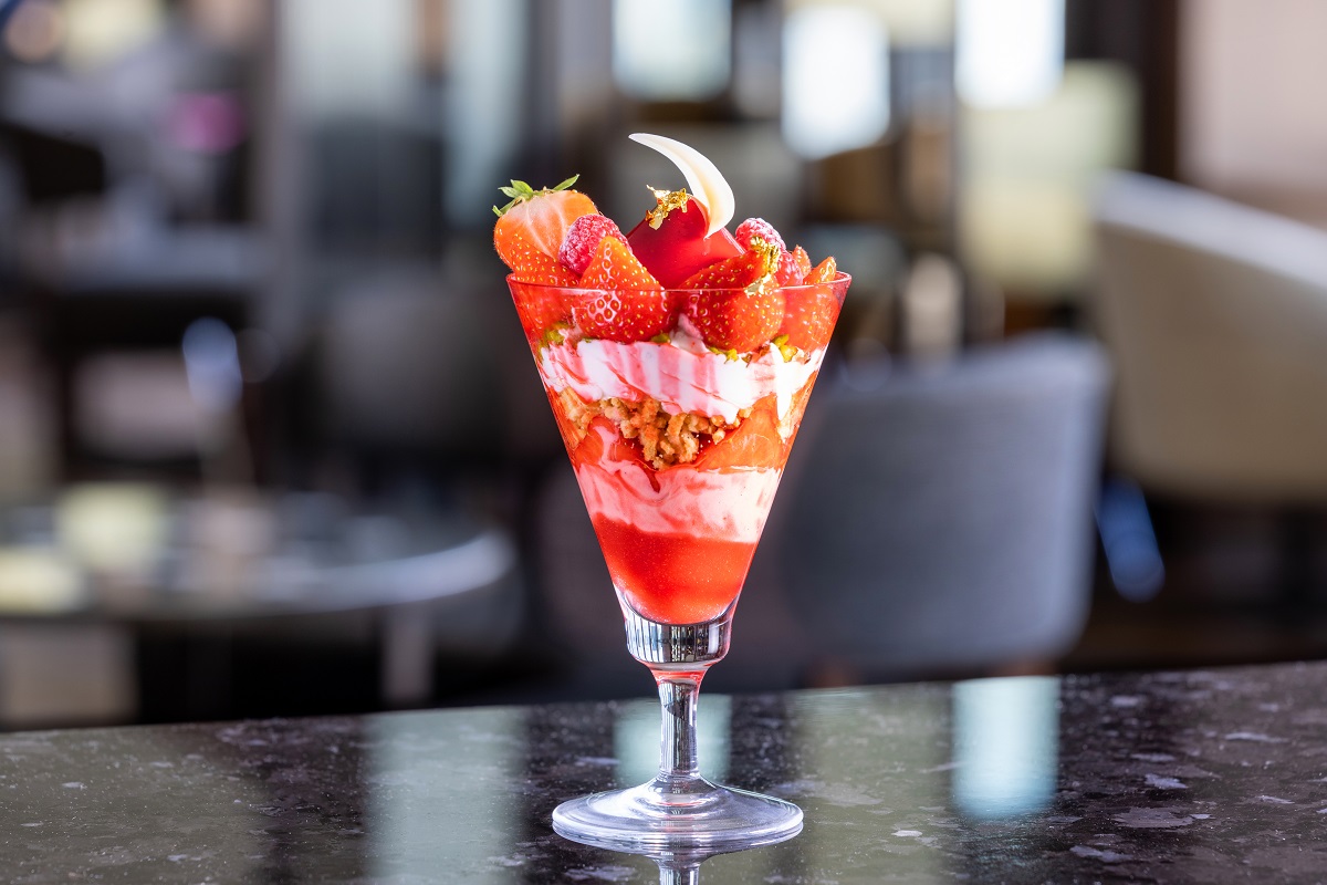 「シーズナルパフェ」3400円（サービス料込）