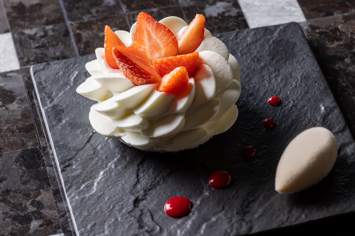 「ザ・ショートケーキ」2000円（サービス料込）