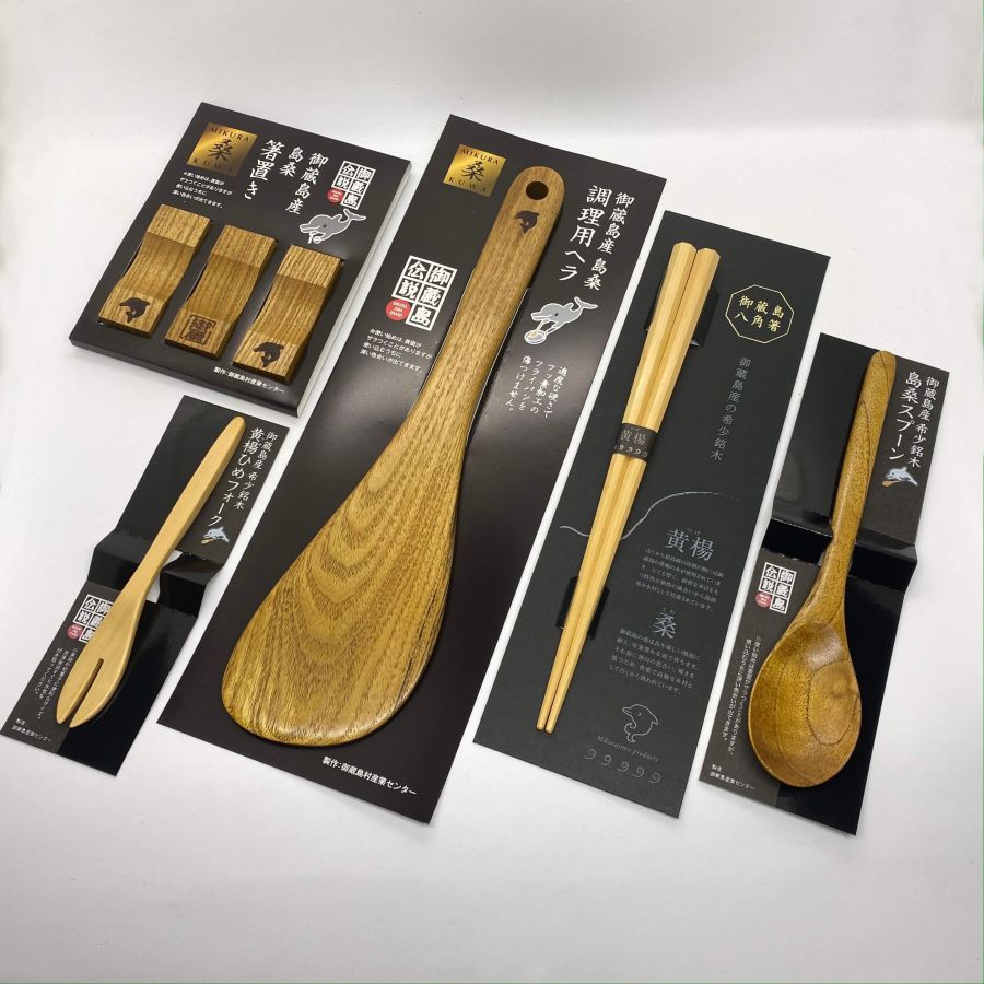 スプーンやへらなども